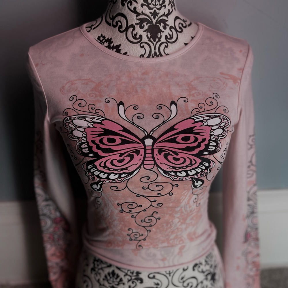 butterfly print crop-top 🎀